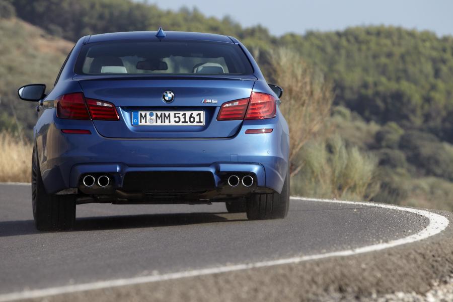  BMW M5 2011 года  (фото 108 из 344)